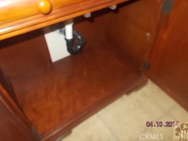 Vista Del Valle - Residential Lease