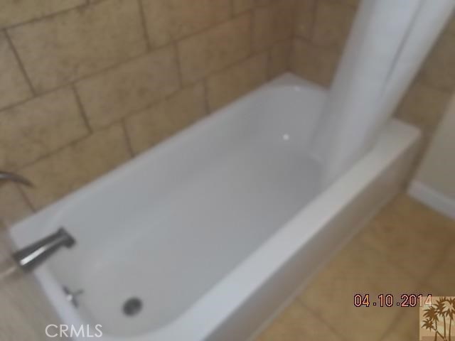 Vista Del Valle - Residential Lease