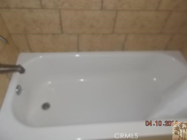 Vista Del Valle - Residential Lease