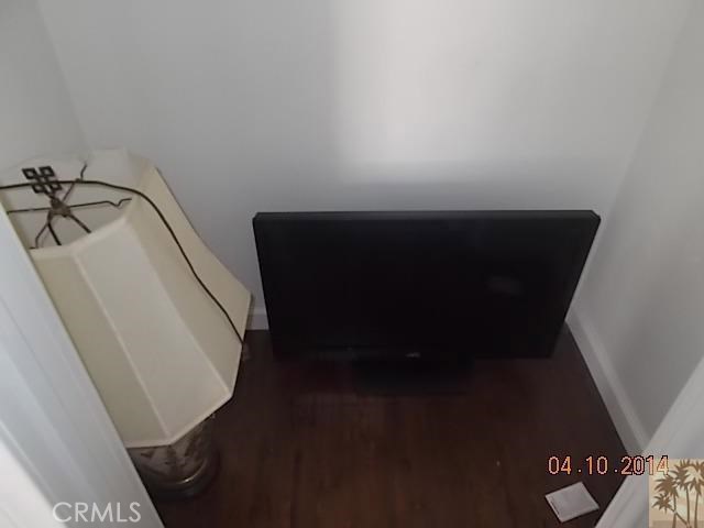 Vista Del Valle - Residential Lease