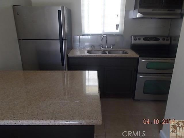 Vista Del Valle - Residential Lease