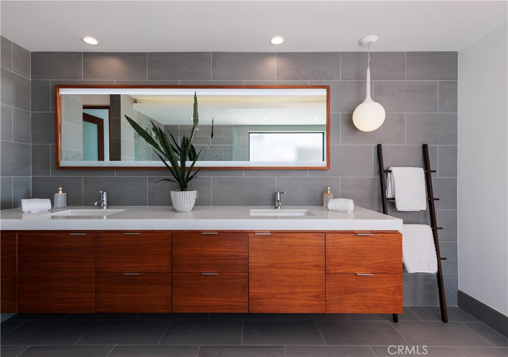 West Newport Beach (WSNB) - Residential
