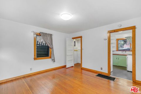 Photo of 2540 1/2 Glen Green Street #2540, Los Angeles, CA 90068 (MLS # 25603797)
