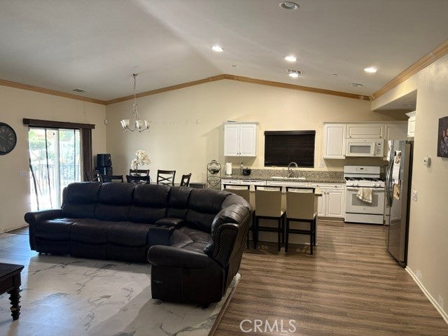 1271 Pinehurst