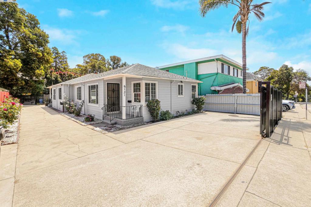 Don't miss this well-cared-for duplex in Oakland, offering flexibility and potential for both investors and multi-generational living. Ideally located near Mills College, this property is a rare find in a growing area. One unit is partially updated and currently vacant, ready for immediate occupancy or rental income. The second unit is owner-occupied. The front of the property is gated, providing added privacy and security. A detached 2-car garage offers even more value—one side has already been converted into a bonus bedroom, ideal as a game room, home office, or man cave. And yes—it has parking! With potential to customize, this property is a fantastic opportunity in one of Oakland’s rising neighborhoods.