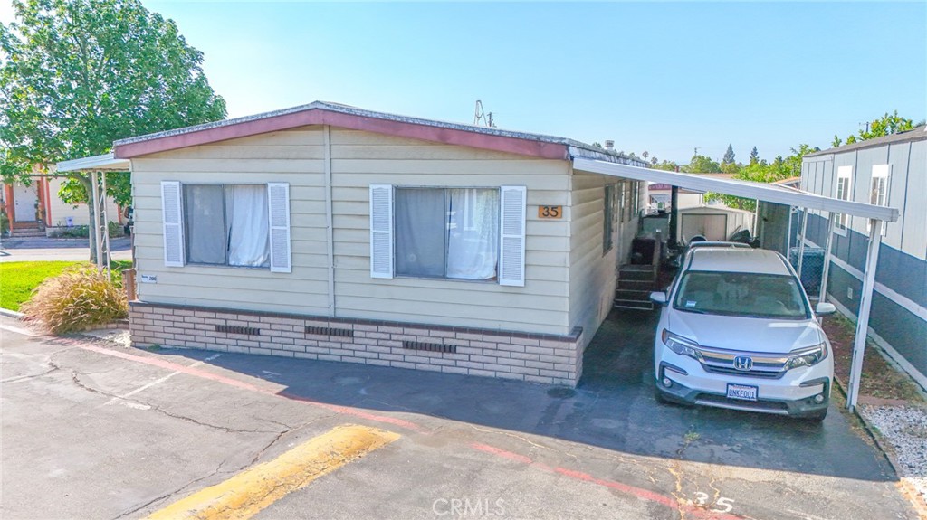 2131 San Bernardino Road 35