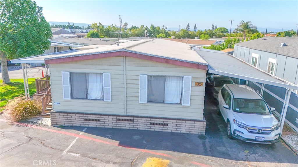 2131 San Bernardino Road 35
