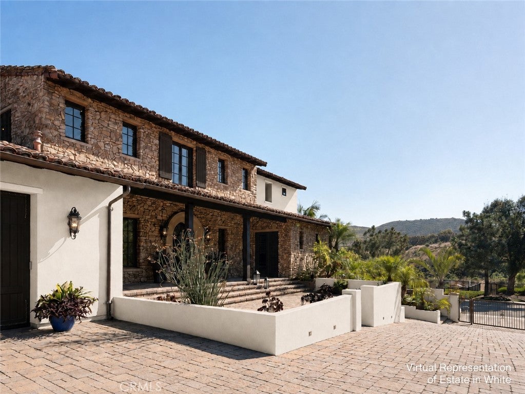 3002 Eminencia Del Sur