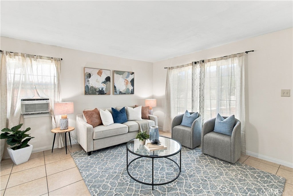 2584 Fernley Dr