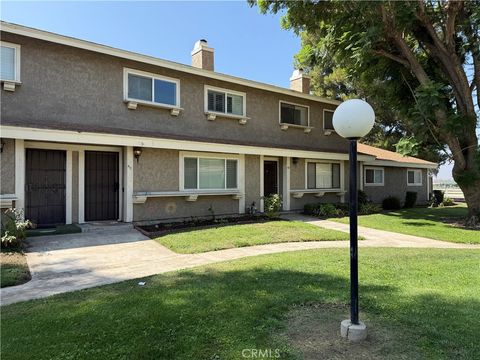 Photo of 2061 W Redlands Boulevard #4D, Redlands, CA 92373 (MLS # IG25183433) Photo of 2061 W Redlands Boulevard #4D, Redlands, CA 92373 (MLS # IG25183433)