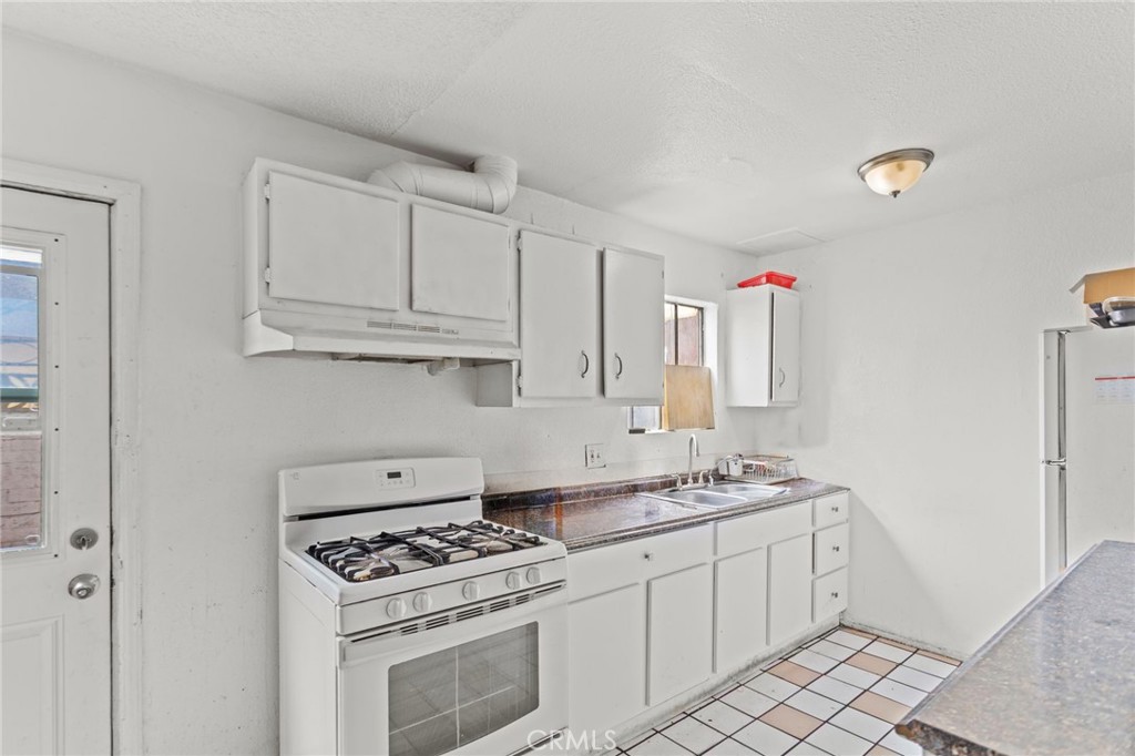 Properties 4 11966 Runnymede Street