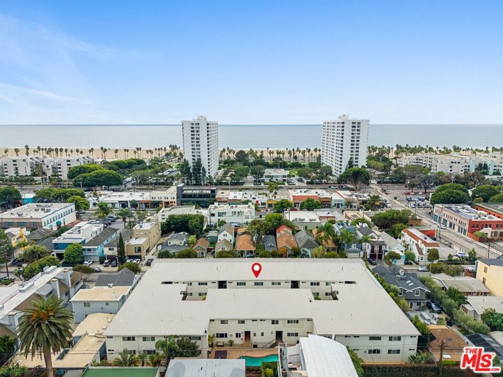 Photo of 2721 2nd Street #211, Santa Monica, CA 90405 (MLS # 25620329)