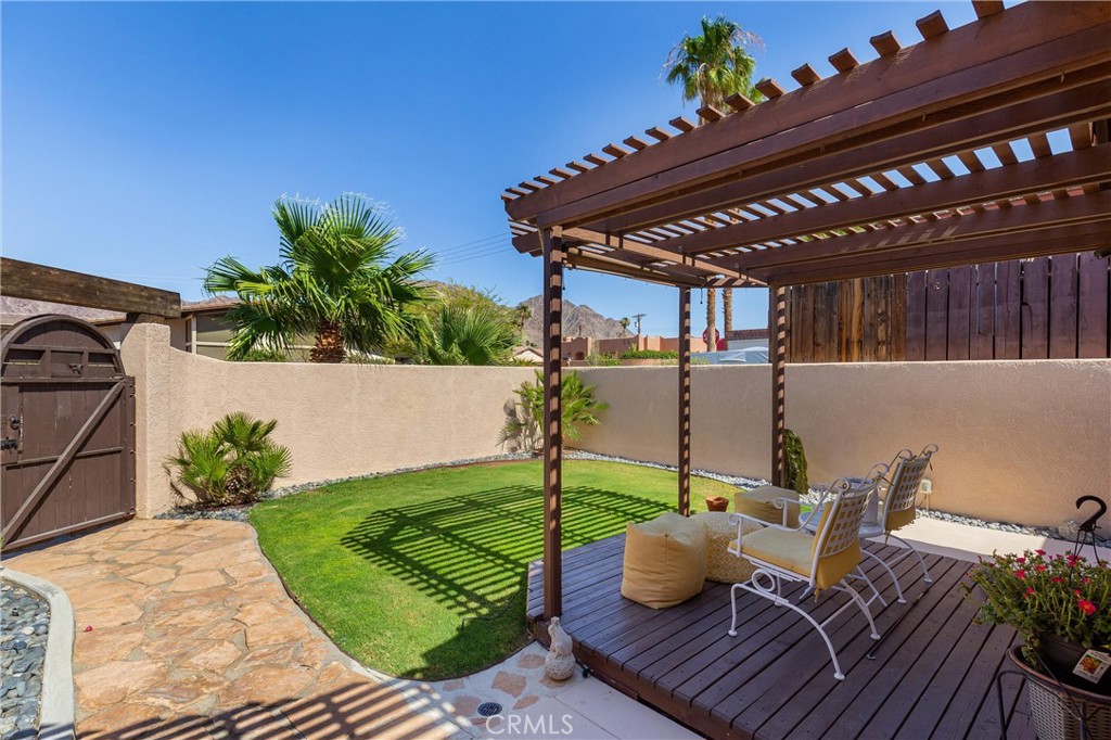 La Quinta Cove* - Residential