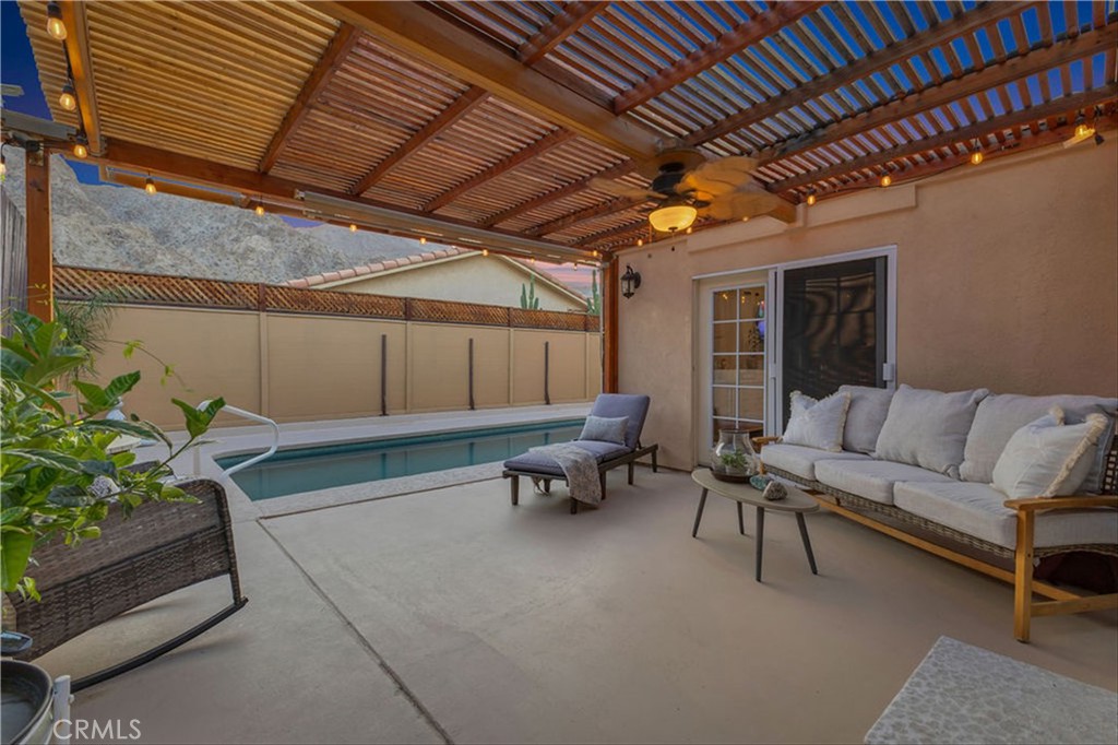 La Quinta Cove* - Residential