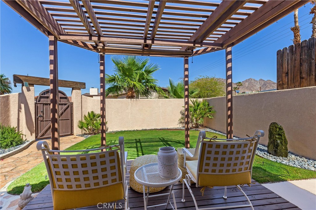 La Quinta Cove* - Residential