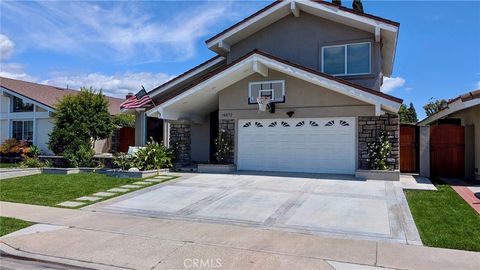 Photo of 14872 Braeburn Road, Tustin, CA 92780 (MLS # PW26096675)