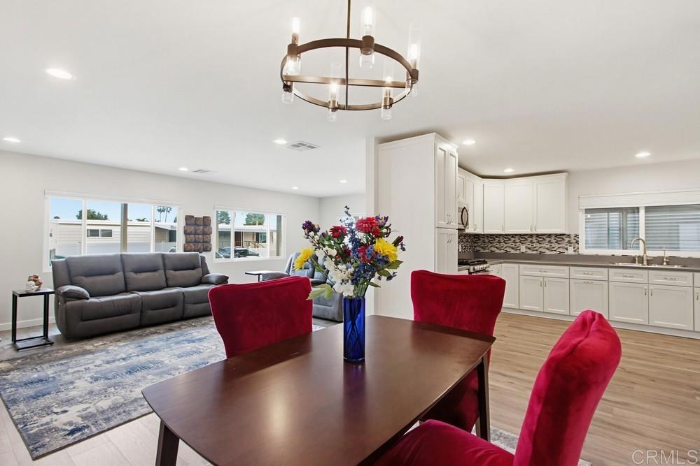 200 N El Camino Real 46