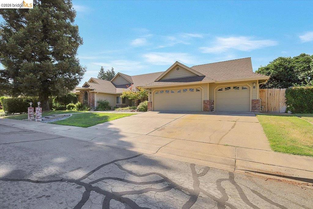 722 Mariner Loop