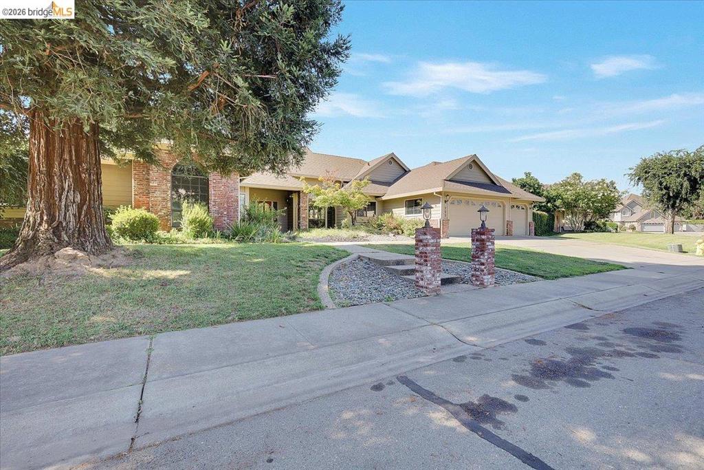 722 Mariner Loop