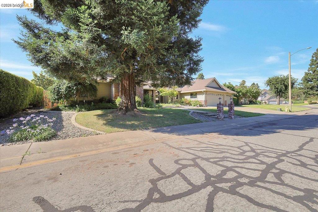 722 Mariner Loop