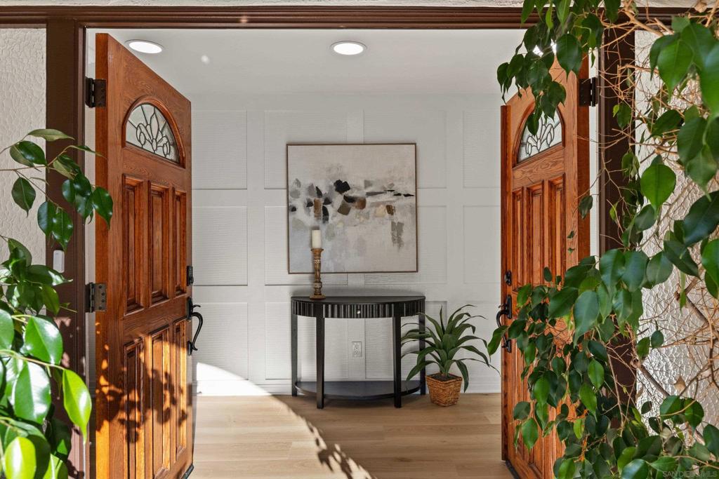 6615 Ridge Manor Ave