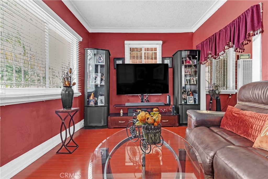 344 W 83rd