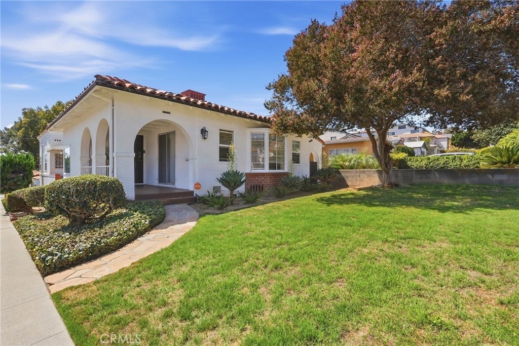 4400 W 59th Place, Los Angeles CA 90043