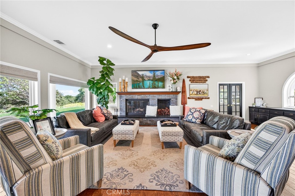 42942 Dawnwood