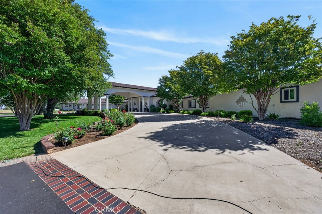 42942 Dawnwood