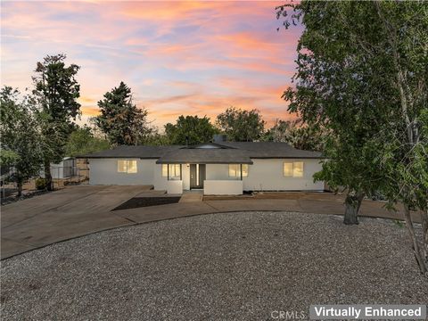 10352 Lincoln Avenue Hesperia CA 92345