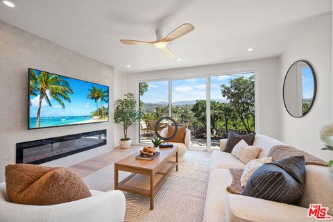 3260 Sagamore Way Los Angeles CA 90065