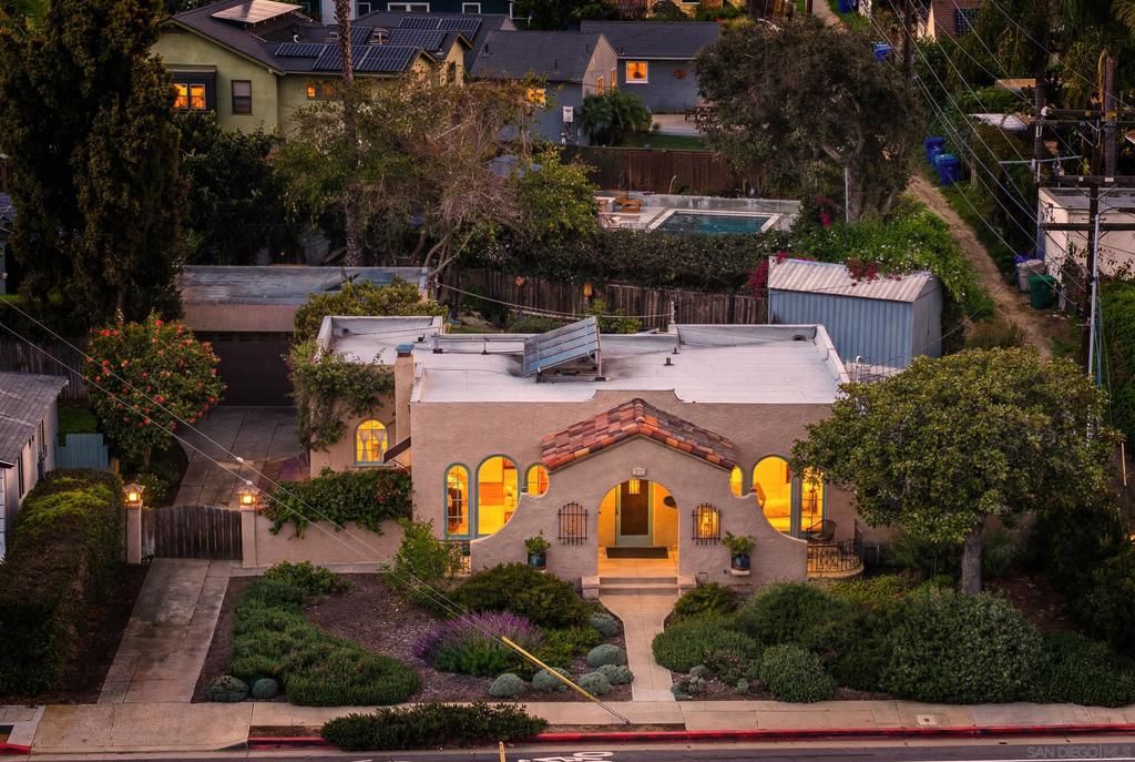 Photo of 3714 Nimitz Blvd. Blvd, San Diego, CA 92107 (MLS # 260004993SD)