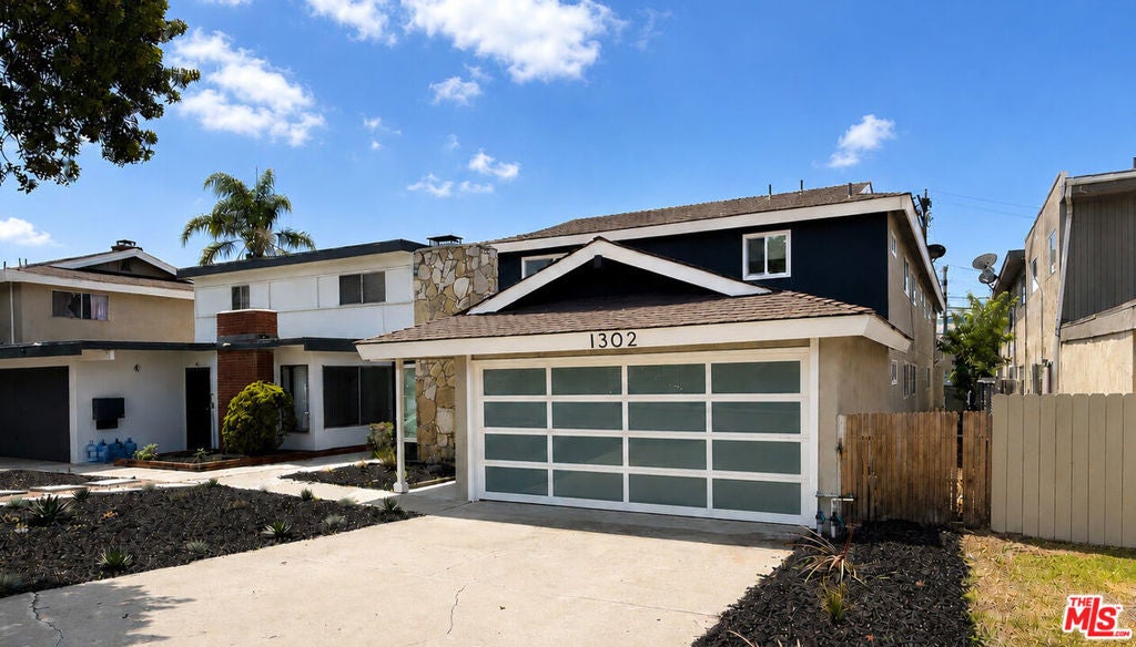 1302 Amethyst Street
