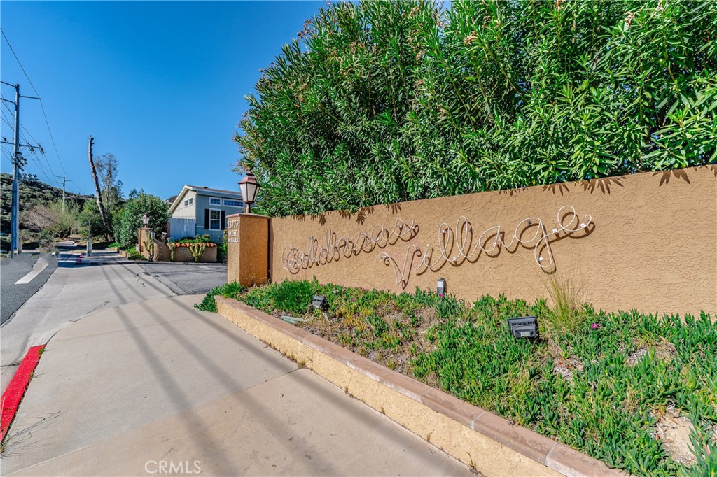 23777 Mulholland Highway 86