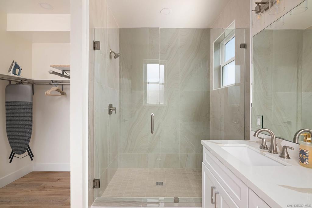 Ocean Beach - Residential Lease