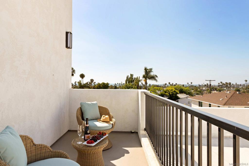 Ocean Beach - Residential Lease