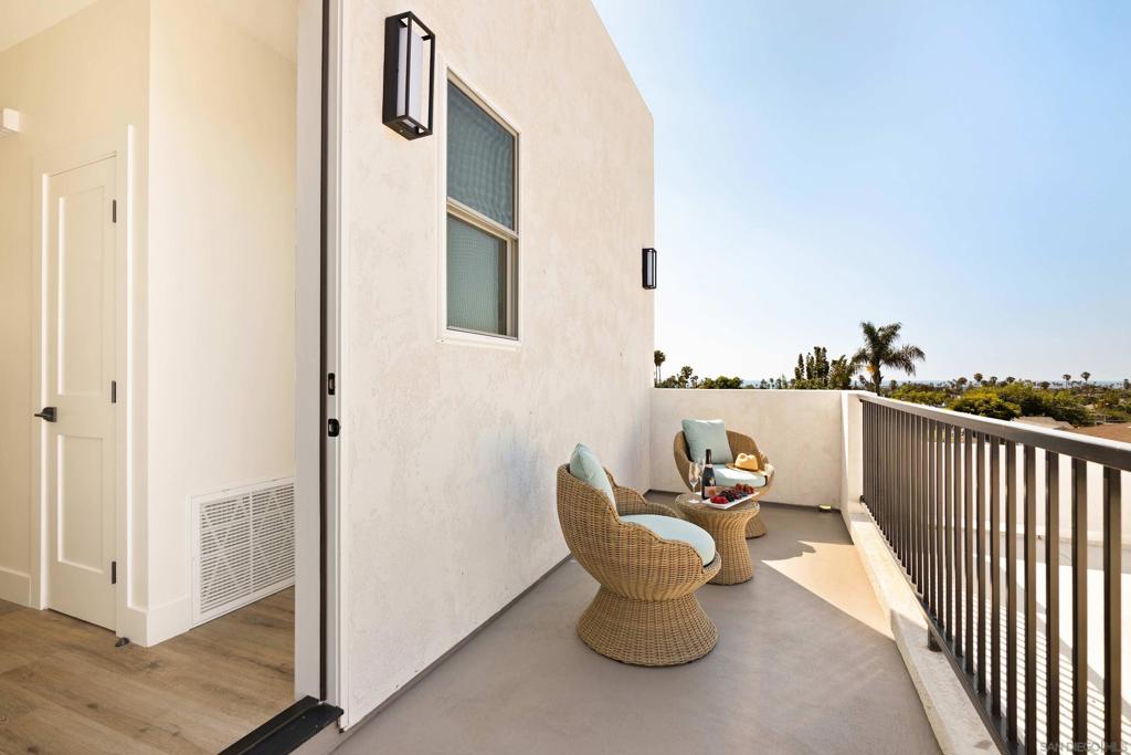 Ocean Beach - Residential Lease