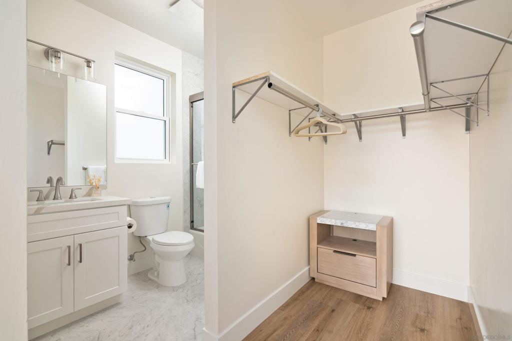 Ocean Beach - Residential Lease