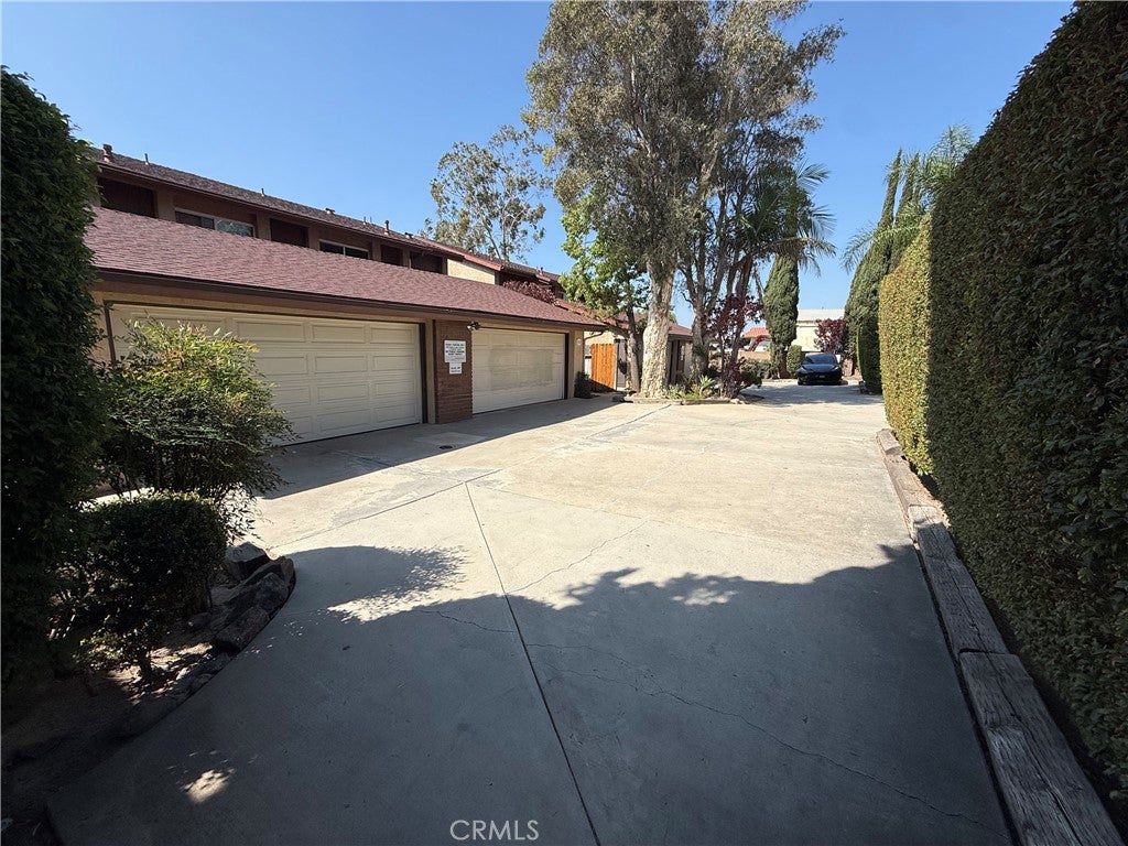 854 N Glassell Street