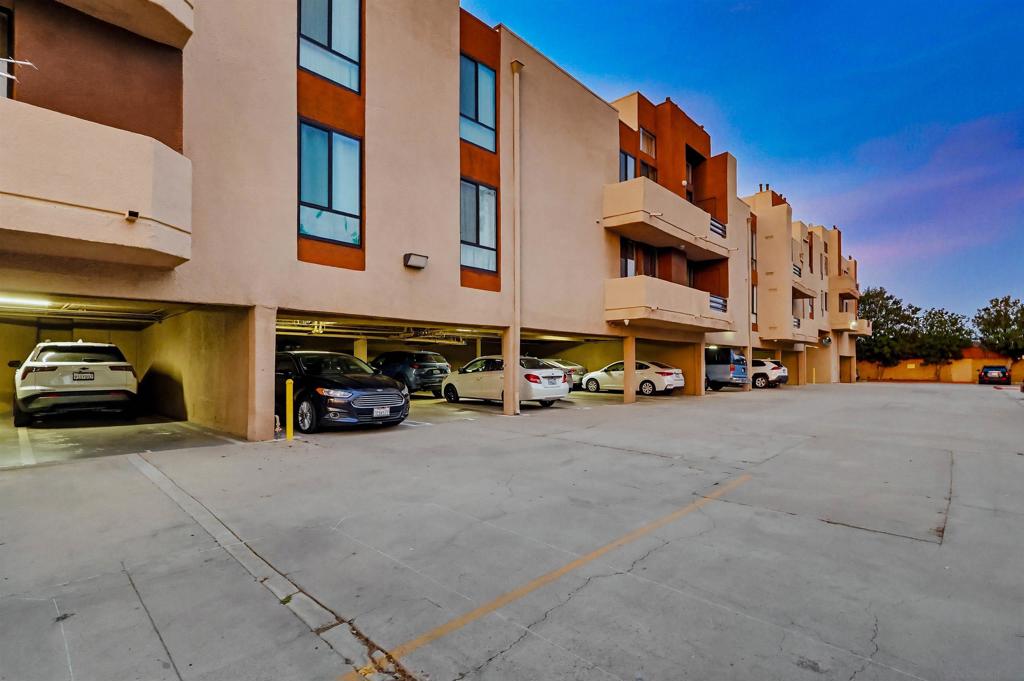 7826 Topanga Canyon Blvd 210