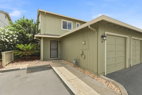 Photo of 79 Knight Lane, Hollister, CA 95023 (MLS # ML82059539)