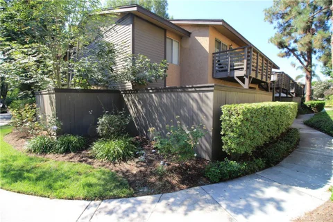 MLS: SR26192163