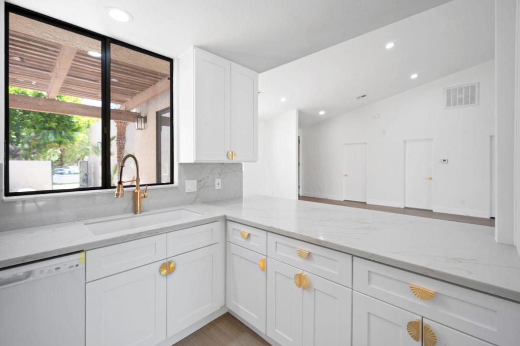 Mission Hills Country Club - Residential Lease