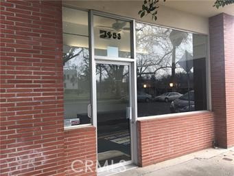 Great location with nice view, street parking and great visibility. Easy walk to restaurants, post office, and title companies. All measurements to be verified by the buyer. Buyer should investigate their satisfaction. Past uses include: Wellness Clinic, Attorneys Office,
Professional office. Owner is licensed real estate broker. Buyer may have to cooperate at no additional cost to facilitate a 1031 Tax Deferred Exchange.