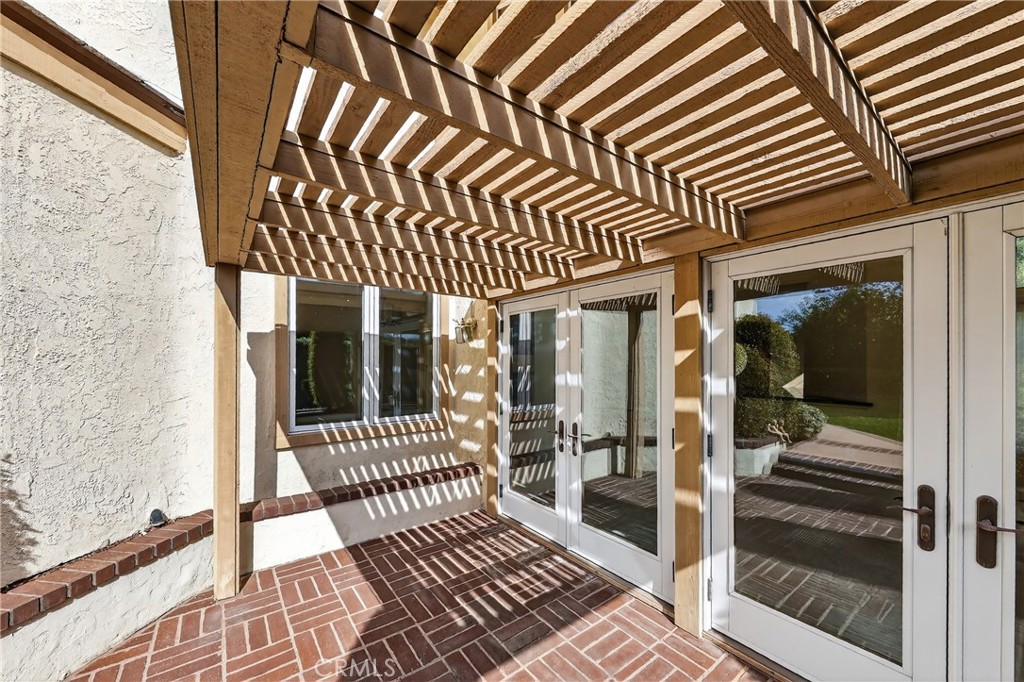 Rolling Hills (RHH) - Residential Lease