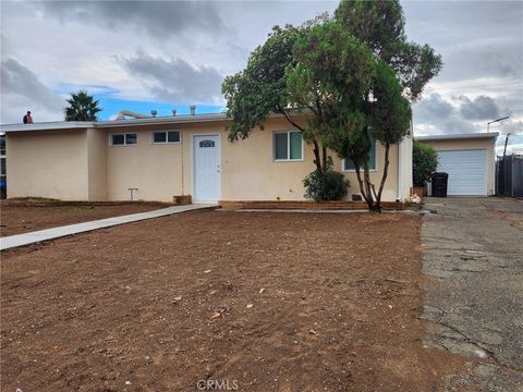 Photo of 7456 Joan Avenue, Jurupa Valley, CA 92509 (MLS # TR25261260)