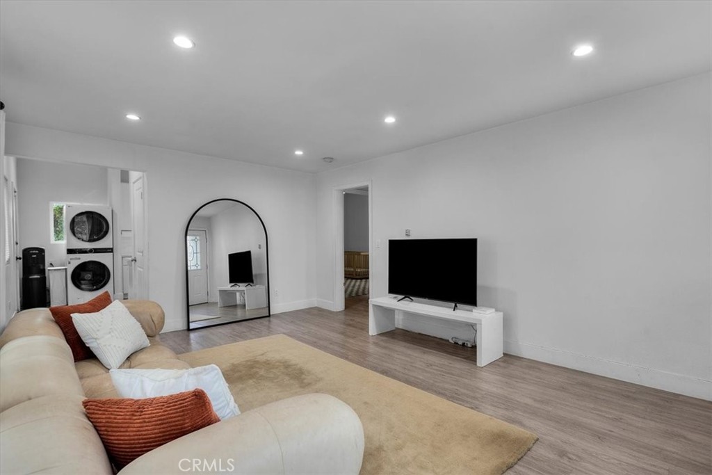 354 E 111th Street