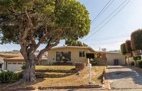 Photo of 5264 Doris Way, Torrance, CA 90505 (MLS # SB26090944)