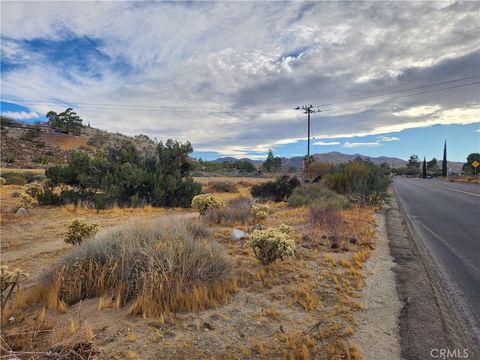 Photo of 164 Joshua Lane, Yucca Valley, CA 92284 (MLS # HD26068436)