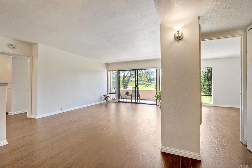 12565 Oaks North 111